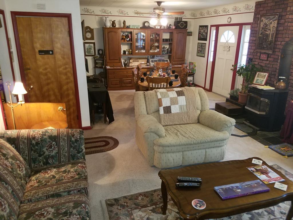 Kountry Living Bed And Breakfast Oneonta Buitenkant foto